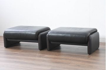 ドイツビンテージ　美品　オールド ヒモラ(himolla)　名門椅子工房オオタで張り替え済み　本革(レザー)　クラシックデザインで長く愛用できるオットマン2点セット(フットスツール、1Pソファ、1人掛けソファ、一人掛けソファ、椅子、イス、チェア、ヴィンテージ)(R-083591)