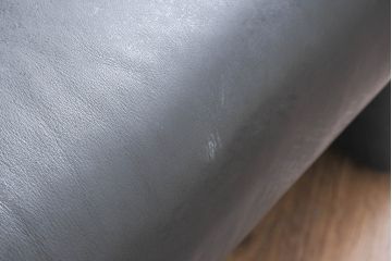 ドイツビンテージ　美品　オールド ヒモラ(himolla)　名門椅子工房オオタで張り替え済み　本革(レザー)　クラシックデザインで長く愛用できるオットマン2点セット(フットスツール、1Pソファ、1人掛けソファ、一人掛けソファ、椅子、イス、チェア、ヴィンテージ)(R-083591)