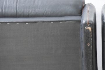 ドイツビンテージ　美品　オールド ヒモラ(himolla)　名門椅子工房オオタで張り替え済み　本革(レザー)　クラシックデザインで長く愛用できるオットマン2点セット(フットスツール、1Pソファ、1人掛けソファ、一人掛けソファ、椅子、イス、チェア、ヴィンテージ)(R-083591)