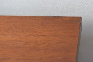中古　高級品　マホガニー材　ヒッコリーチェア(HICKORY CHAIR)　優雅な象嵌が印象的なサイドボード　定価約94万円　(R-083592)