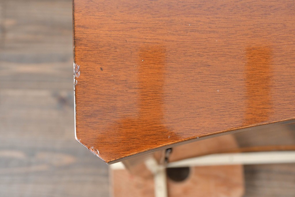 中古　高級品　マホガニー材　ヒッコリーチェア(HICKORY CHAIR)　優雅な象嵌が印象的なサイドボード　定価約94万円　(R-083592)