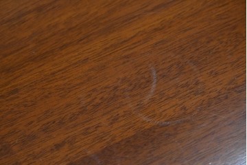 中古　高級品　マホガニー材　ヒッコリーチェア(HICKORY CHAIR)　優雅な象嵌が印象的なサイドボード　定価約94万円　(R-083592)