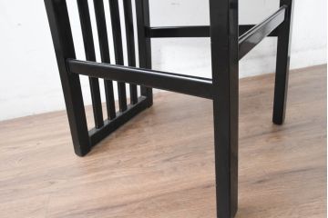 和製ビンテージ　希少モデル　コクヨ(KOKUYO)　モダンな縦格子デザインが素敵!シックなブラック塗装のダイニングチェア6脚セット(アームレスチェア、椅子、イス、ヴィンテージ、バラ売り可能)(R-083593)