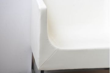 中古　展示品　美品　相合家具製作所(SOGOKAGU)　フェイクレザー　洗練されたモダンデザインが魅力の1Pソファ4脚セット(一人掛けソファ、1人掛けソファ、アームチェア、椅子、イス、バラ売り可能)(定価約44万円)(R-083594)