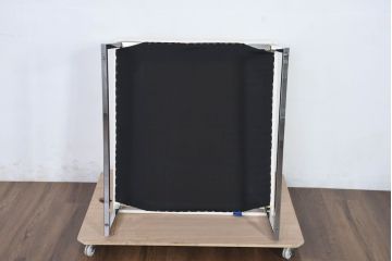 中古　展示品　美品　相合家具製作所(SOGOKAGU)　フェイクレザー　洗練されたモダンデザインが魅力の1Pソファ4脚セット(一人掛けソファ、1人掛けソファ、アームチェア、椅子、イス、バラ売り可能)(定価約44万円)(R-083594)