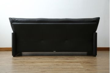 中古　美品　展示品　カリモク家具(karimoku)　Chitano(チターノ)　Z181モデル　本革　スタイリッシュなデザインがかっこいい3人掛けソファ(三人掛け、3Pソファ、トリプルソファ、アームソファ)(定価約36万円)(R-083595)