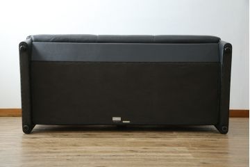 中古　美品　展示品　カリモク家具(karimoku)　Chitano(チターノ)　Z181モデル　本革　スタイリッシュなデザインがかっこいい3人掛けソファ(三人掛け、3Pソファ、トリプルソファ、アームソファ)(定価約36万円)(R-083595)