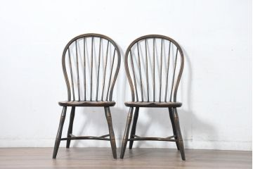 中古　美品　飛騨産業　PROVINCIAL(プロヴィンシャル・プロビンシャル)　キツツキ　オーク材　背板のデザインがおしゃれなボウバックチェア2脚セット(ウィンザーチェア、板座チェア、ダイニングチェア、椅子、イス、ウインザーチェア、バラ売り可能)(定価約35万円)(R-083599)