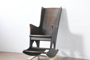 中古　美品　飛騨産業　キツツキ　PROVINCIAL(プロヴィンシャル・プロビンシャル)　木のぬくもりが感じられるウイングロッカー　ロッキングチェア(ウィングロッカー、アームチェア、ウイングバックチェア、ウィングバックチェア、板座チェア、椅子、イス)(定価約46万円)(R-083600)