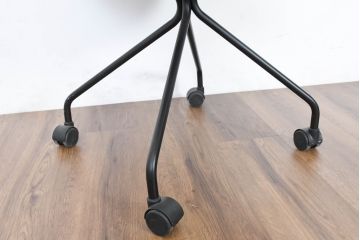 中古　美品　イタリア　マジス(MAGIS)　トロイ 4スター・キャスター(TROY, 4 STAR WHEELS)　マルセル・ワンダース(MARCEL WANDERS)デザイン　 機能性と美しさを兼ね備えたデザインが空間にモダンで軽快な印象を与えるキャスターチェア6脚セット(オフィスチェア、ミーティングチェア、椅子、イス、ダイニングチェア、バラ売り可能)(定価約45万円)(R-083602)