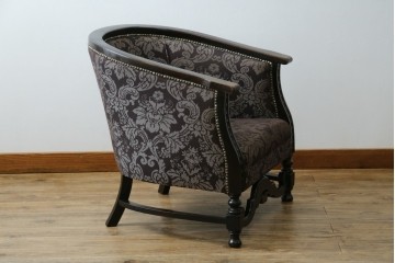 イギリスアンティーク　美品　オーク材　上品なダマスク柄のラウンジチェア　(R-083603)