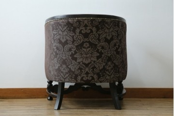 イギリスアンティーク　美品　オーク材　上品なダマスク柄のラウンジチェア　(R-083603)