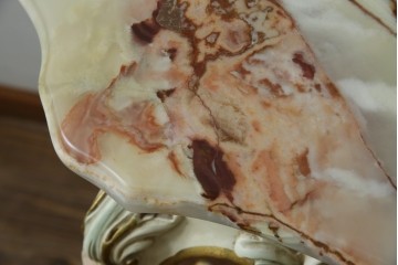 中古　イタリア高級家具　シリック(SILIK)　ロココ調　華やかな空間づくりにおすすめなサイドテーブル　定価約80万円相当　(R-083605)