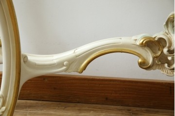 中古　イタリア高級家具　シリック(SILIK)　ロココ調　華やかな空間づくりにおすすめなサイドテーブル　定価約80万円相当　(R-083605)