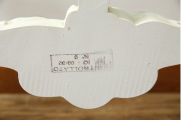 中古　イタリア高級家具　シリック(SILIK)　ロココ調　華やかな空間づくりにおすすめなサイドテーブル　定価約80万円相当　(R-083605)