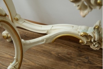 中古　イタリア高級家具　シリック(SILIK)　ロココ調　華やかな空間づくりにおすすめなサイドテーブル　定価約80万円相当　(R-083605)