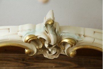 中古　イタリア高級家具　シリック(SILIK)　ロココ調　華やかな空間づくりにおすすめなサイドテーブル　定価約80万円相当　(R-083605)