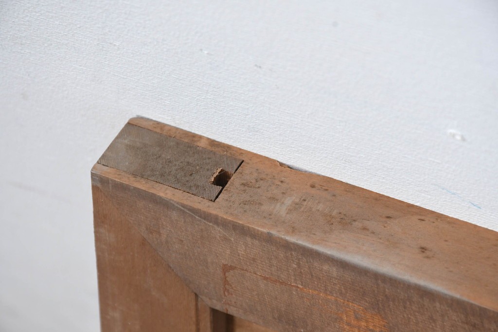 和製ヴィンテージ　昭和中期　松に鶴の図の両面彫刻を施した欄間2枚セット　(R-083615)