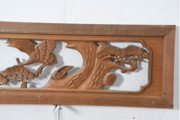 和製ヴィンテージ　昭和中期　松に鶴の図の両面彫刻を施した欄間2枚セット　(R-083615)