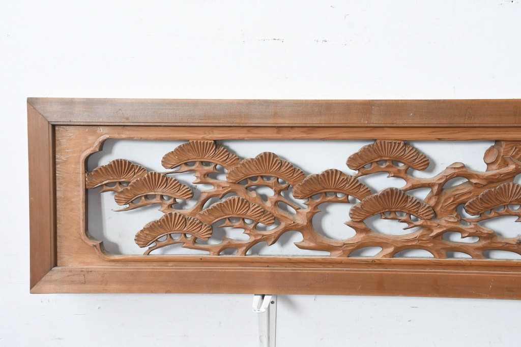 和製ヴィンテージ　昭和中期　松に鶴の図の両面彫刻を施した欄間2枚セット　(R-083615)