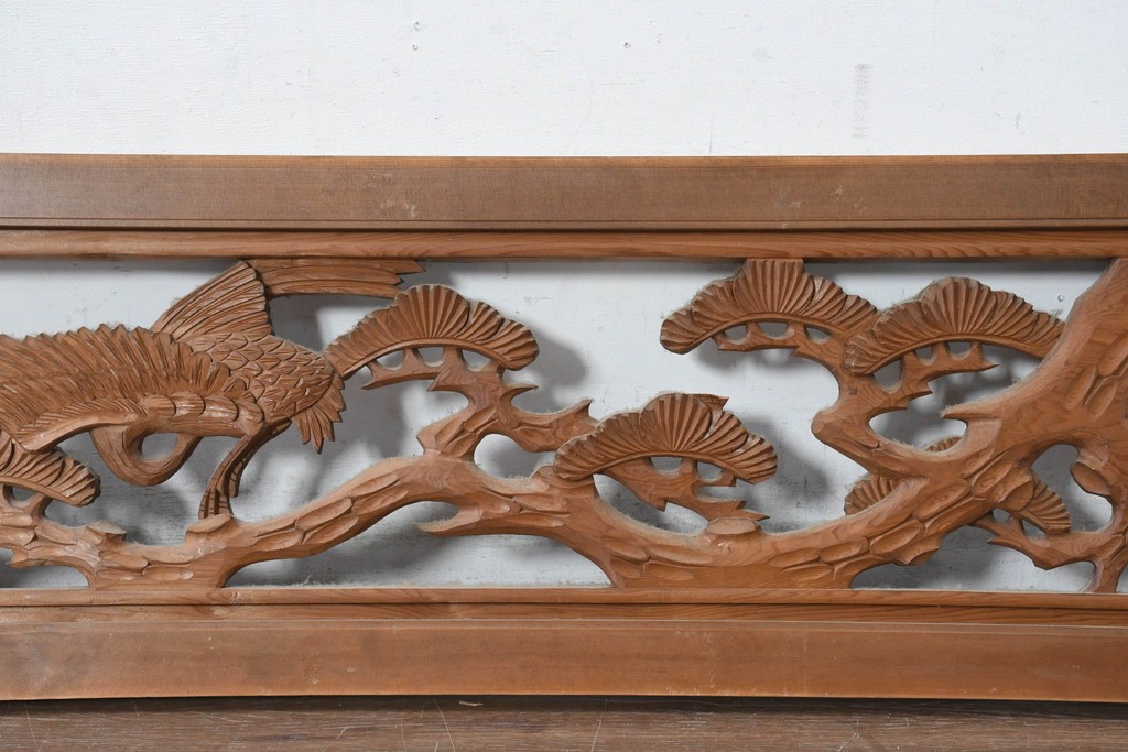 和製ヴィンテージ　昭和中期　松に鶴の図の両面彫刻を施した欄間2枚セット　(R-083615)