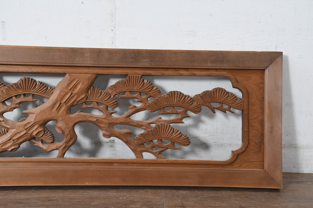 和製ヴィンテージ　昭和中期　松に鶴の図の両面彫刻を施した欄間2枚セット　(R-083615)