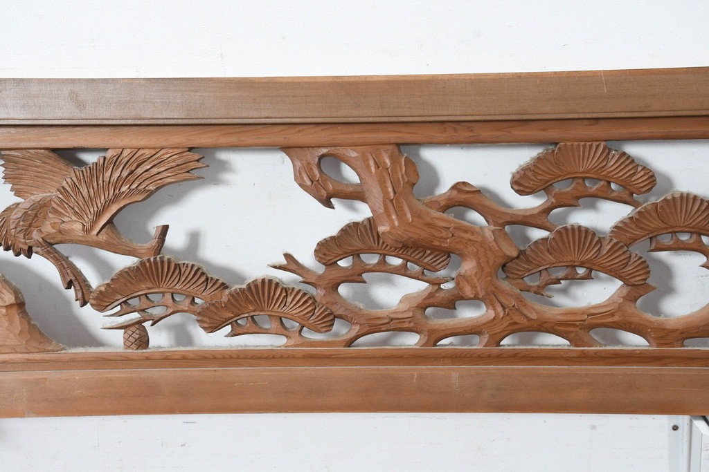 和製ヴィンテージ　昭和中期　松に鶴の図の両面彫刻を施した欄間2枚セット　(R-083615)