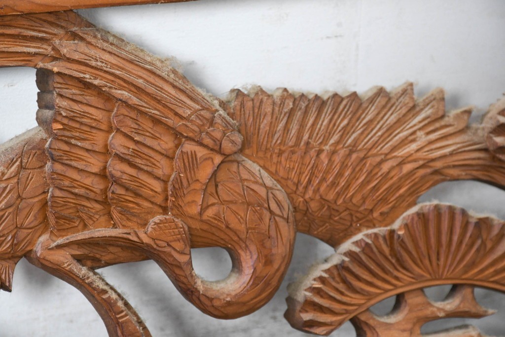 和製ヴィンテージ　昭和中期　松に鶴の図の両面彫刻を施した欄間2枚セット　(R-083615)