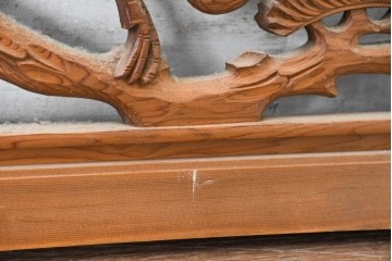 和製ヴィンテージ　昭和中期　松に鶴の図の両面彫刻を施した欄間2枚セット　(R-083615)