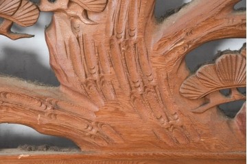 和製ヴィンテージ　昭和中期　松に鶴の図の彫刻を施した両面彫刻の欄間2枚セット　(R-083616)