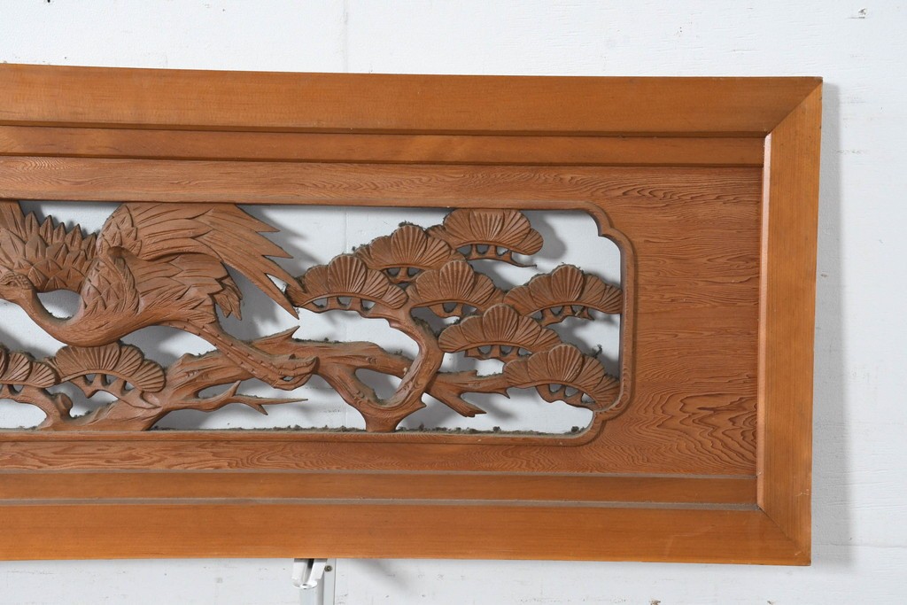 和製ヴィンテージ　昭和中期　松に鶴の図の彫刻を施した両面彫刻の欄間2枚セット　(R-083616)