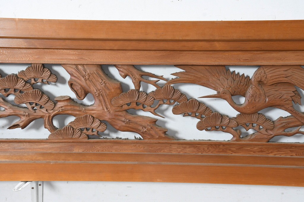 和製ヴィンテージ　昭和中期　松に鶴の図の彫刻を施した両面彫刻の欄間2枚セット　(R-083616)
