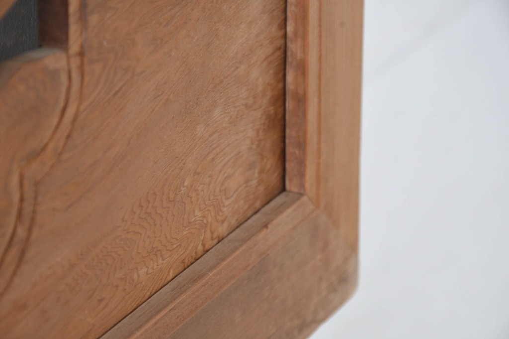 和製ヴィンテージ　昭和中期　松竹梅の縁起物の彫刻を施した片面ガラスの欄間2枚セット　(R-083617)