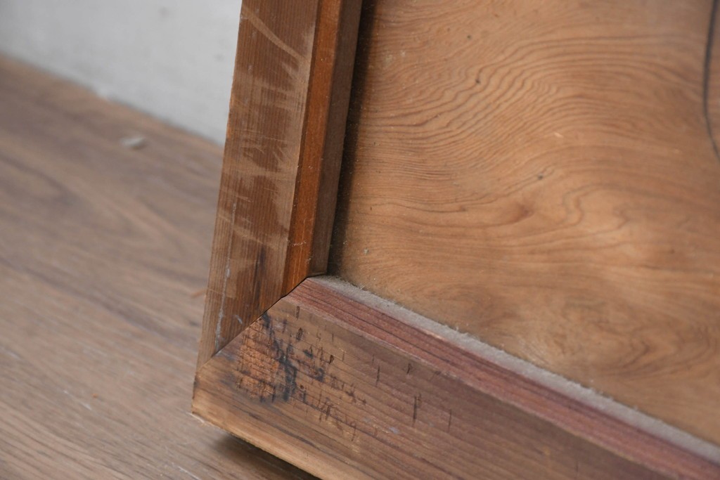 和製ヴィンテージ　昭和中期　松竹梅の縁起物の彫刻を施した片面ガラスの欄間2枚セット　(R-083617)