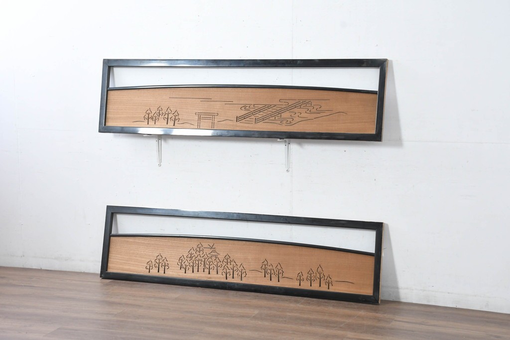 アンティーク建具　昭和初期　木立と鳥居の風景をモチーフにした透かし彫り入り欄間2枚セット　(R-083619)