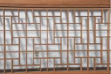 和製アンティーク　希少デザイン　変形紗綾形(さやがた)模様　美しいデザインの和モダン組子欄間1枚(明り取り、明かり取り、建具)(R-083621)