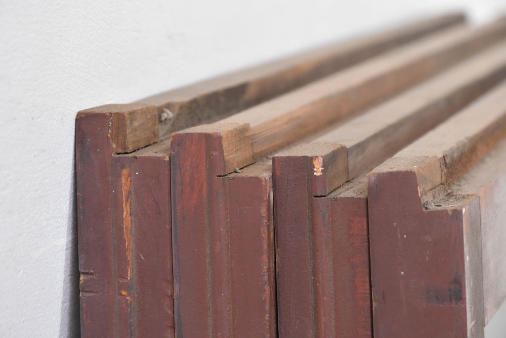 ヴィンテージ建具　昭和中期　幾何学文様が目を引くガラス窓4枚セット　(R-083622)