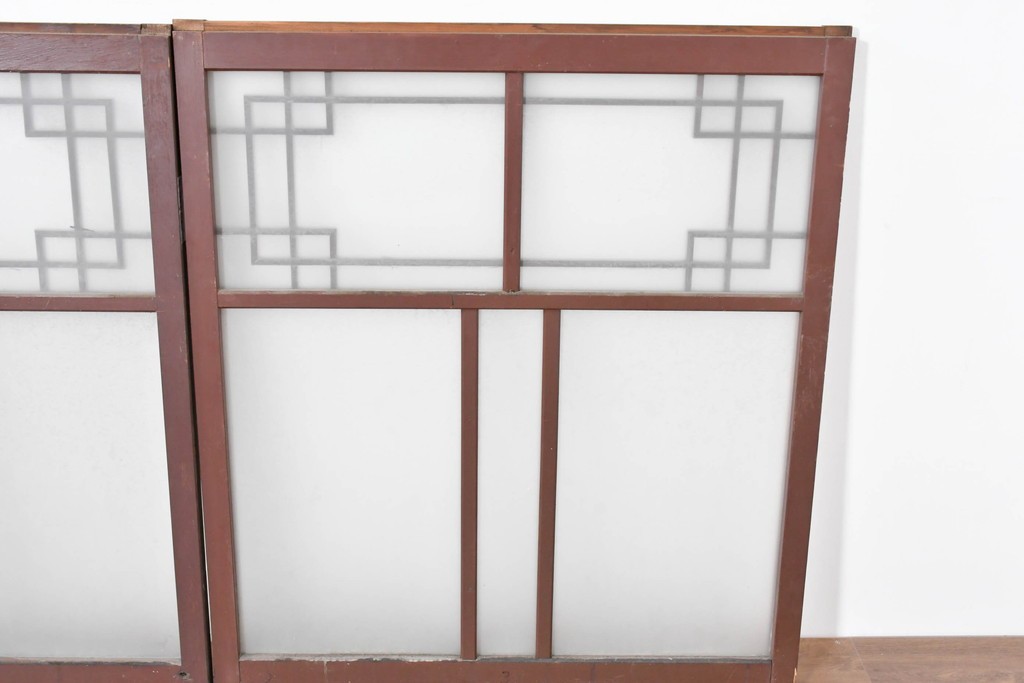 ヴィンテージ建具　昭和中期　幾何学文様が目を引くガラス窓4枚セット　(R-083622)