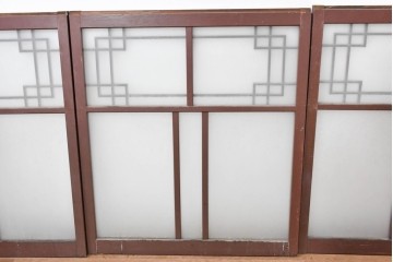 ヴィンテージ建具　昭和中期　幾何学文様が目を引くガラス窓4枚セット　(R-083622)