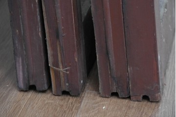 ヴィンテージ建具　昭和中期　幾何学文様が目を引くガラス窓4枚セット　(R-083622)