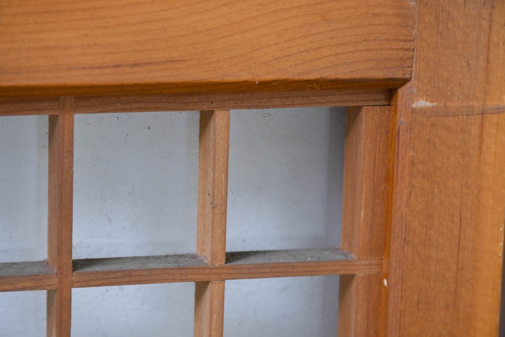 ヴィンテージ建具　昭和中期　麻の葉模様の組子細工が涼し気な片面ガラスの書院戸4枚セット　(R-083623)