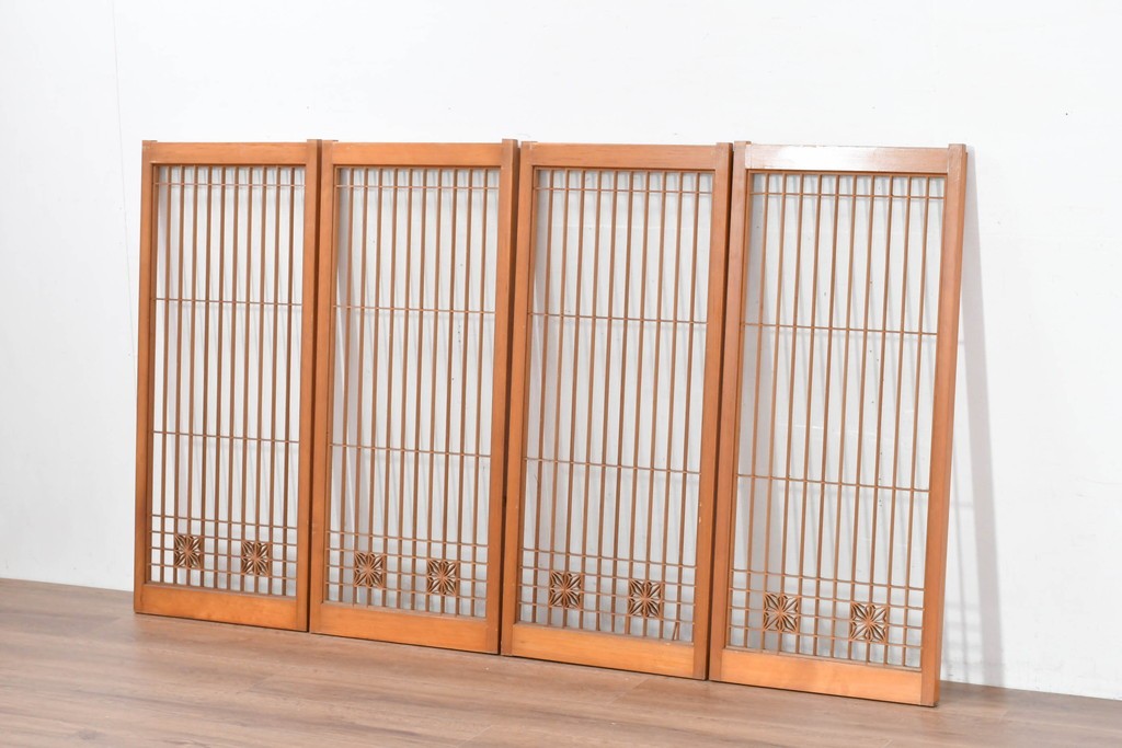ヴィンテージ建具　昭和中期　麻の葉模様の組子細工が涼し気な片面ガラスの書院戸4枚セット　(R-083623)