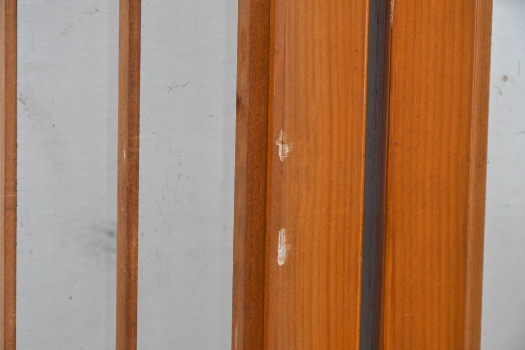 ヴィンテージ建具　昭和中期　麻の葉模様の組子細工が涼し気な片面ガラスの書院戸4枚セット　(R-083623)