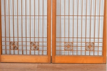 ヴィンテージ建具　昭和中期　麻の葉模様の組子細工が涼し気な片面ガラスの書院戸4枚セット　(R-083623)