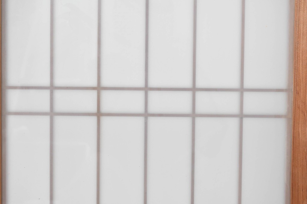 ヴィンテージ建具　昭和中期　片面ガラス　控えめな模様入り格子の書院戸4枚セット　(R-083624)