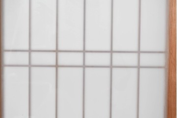 ヴィンテージ建具　昭和中期　片面ガラス　控えめな模様入り格子の書院戸4枚セット　(R-083624)