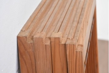 ヴィンテージ建具　昭和中期　片面ガラス　控えめな模様入り格子の書院戸4枚セット　(R-083624)