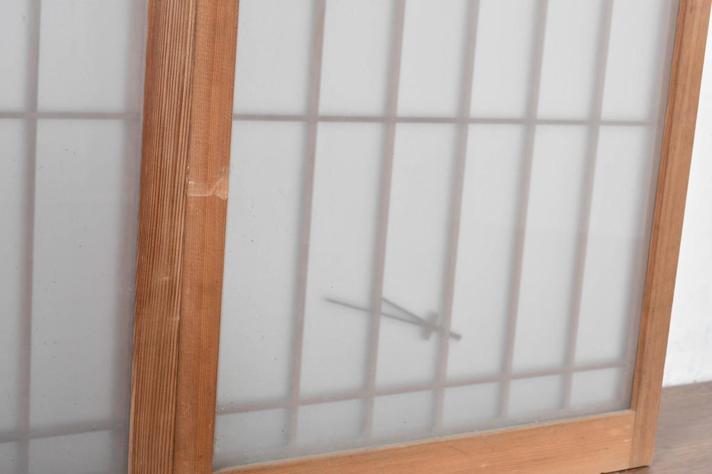 ヴィンテージ建具　昭和中期　片面ガラス　控えめな模様入り格子の書院戸4枚セット　(R-083624)