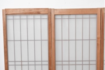 ヴィンテージ建具　昭和中期　片面ガラス　控えめな模様入り格子の書院戸4枚セット　(R-083624)