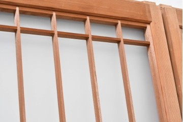 ヴィンテージ建具　昭和中期　片面ガラス　控えめな模様入り格子の書院戸4枚セット　(R-083624)